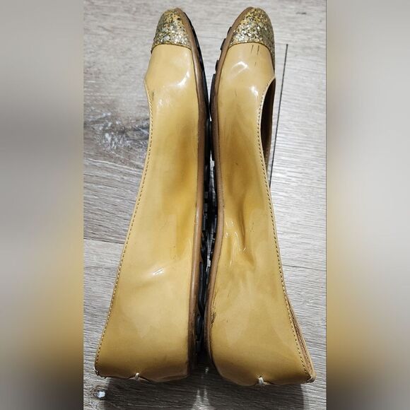 Jimmy Choo Whirl Ballet Flats Tan Beige  Glitter Cap Toe Patent Leather Sz 35.5 - Picture 8 of 11
